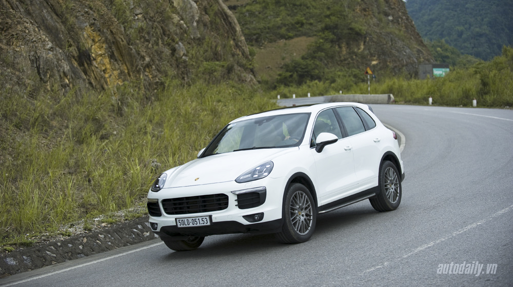 3 yếu tố tạo nên đẳng cấp của Porsche Cayenne Porsche Cayenne 2015 (18).JPG