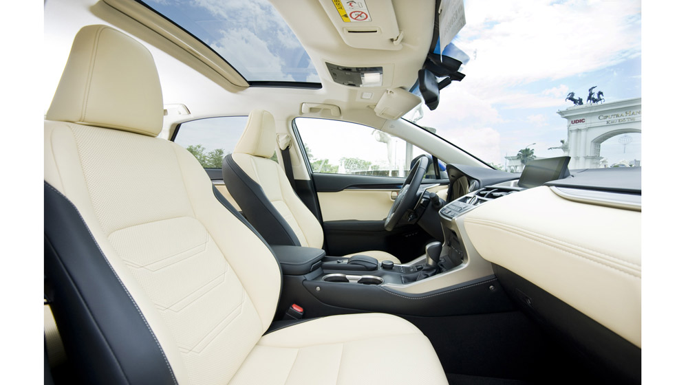 Ảnh chi tiết nội thất Lexus NX200t Lexus-NX-200t-noithat-(2).jpg