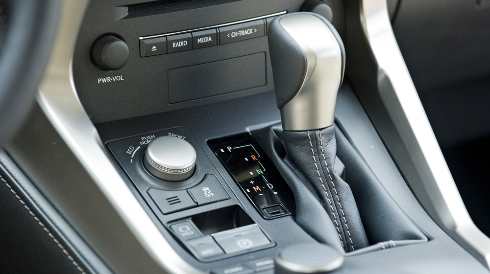 Ảnh chi tiết nội thất Lexus NX200t Lexus-NX-200t-noithat-(27).jpg