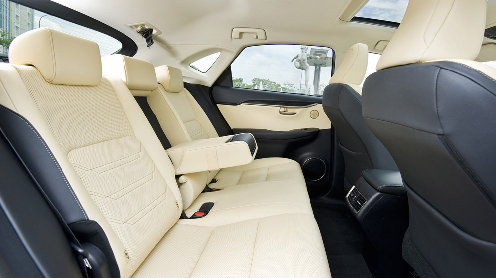 Ảnh chi tiết nội thất Lexus NX200t Lexus-NX-200t-noithat-(4)-1.jpg