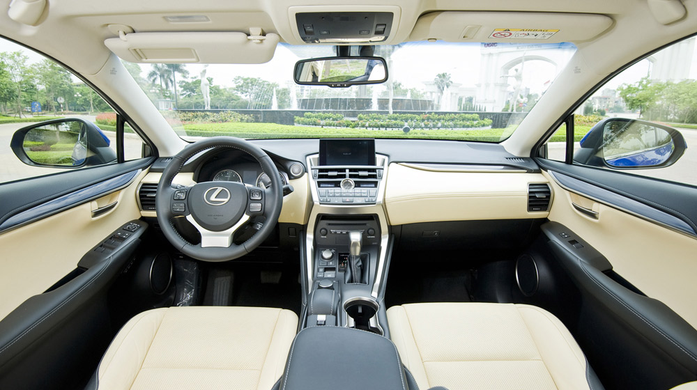 Chọn Lexus NX200t, BMW X3 hay Range Rover Evoque? Lexus-NX-200t-noithat-(6).jpg