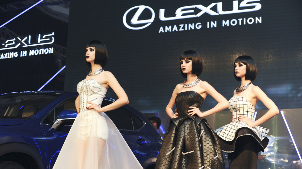 Dàn mẫu “ma-nơ-canh” gây ấn tượng trong ngày Lexus NX200t trình làng Lexus-NX200T-2015-hop-bao-(59).jpg