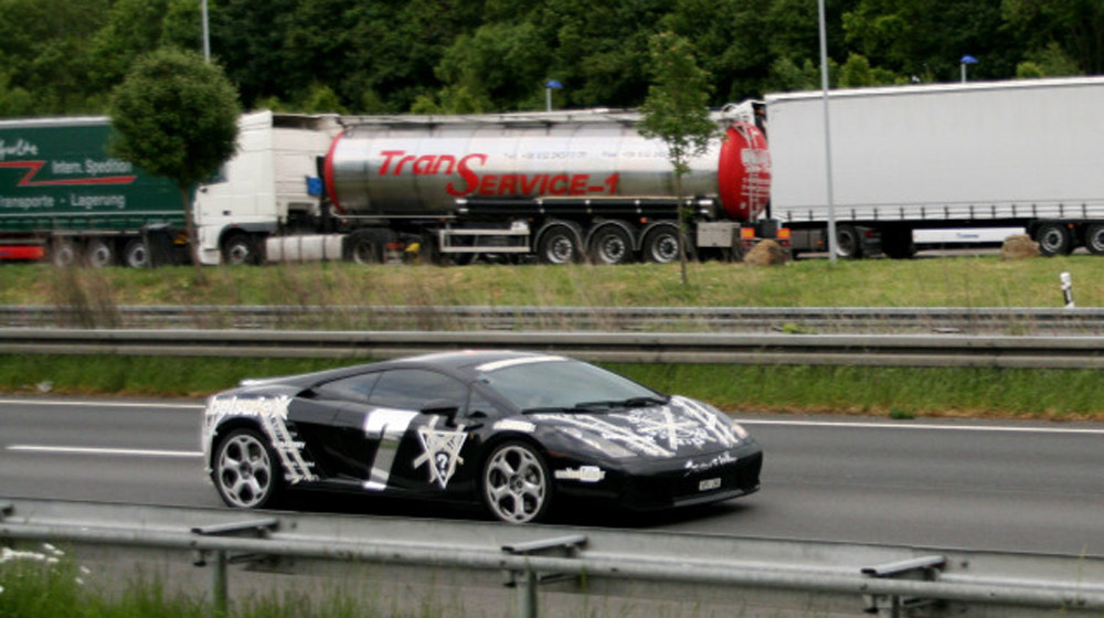 Video: Chặng 3, hành trình Gumball 3000 2015 – ghé thăm lò độ xe tại Đức gumball 3000 2015 (9).jpg