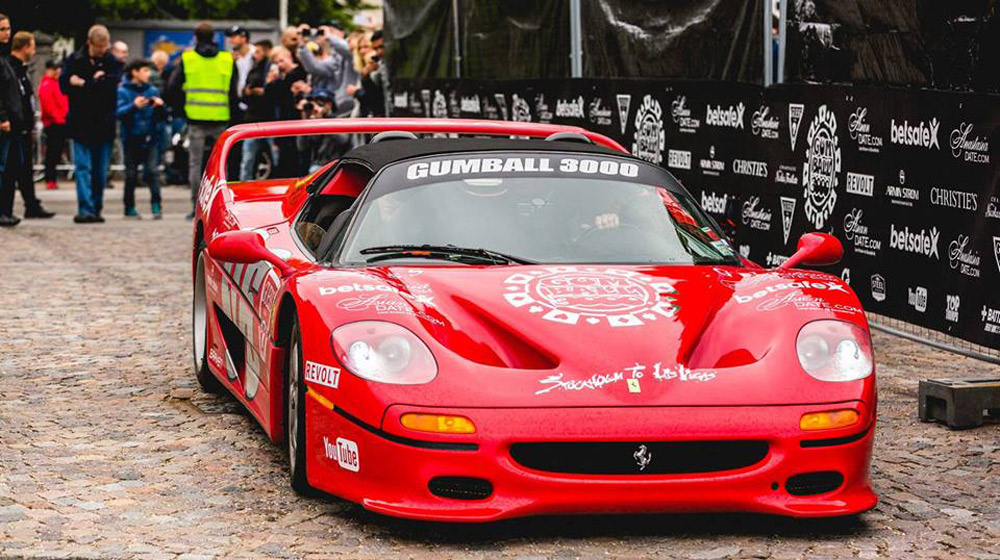 Những hình ảnh ấn tượng 3 chặng đầu hành trình Gumball 3000 2015 may-bay-8.jpg