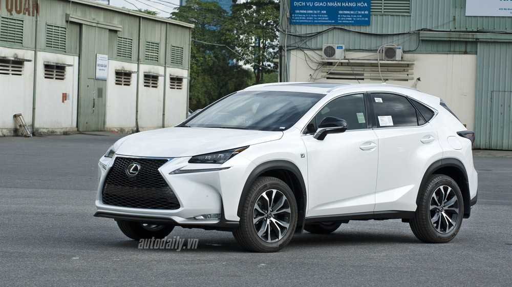Lexus NX200t phiên bản thể thao đầu tiên về Việt Nam Lexus NX200t Fsport (1).jpg