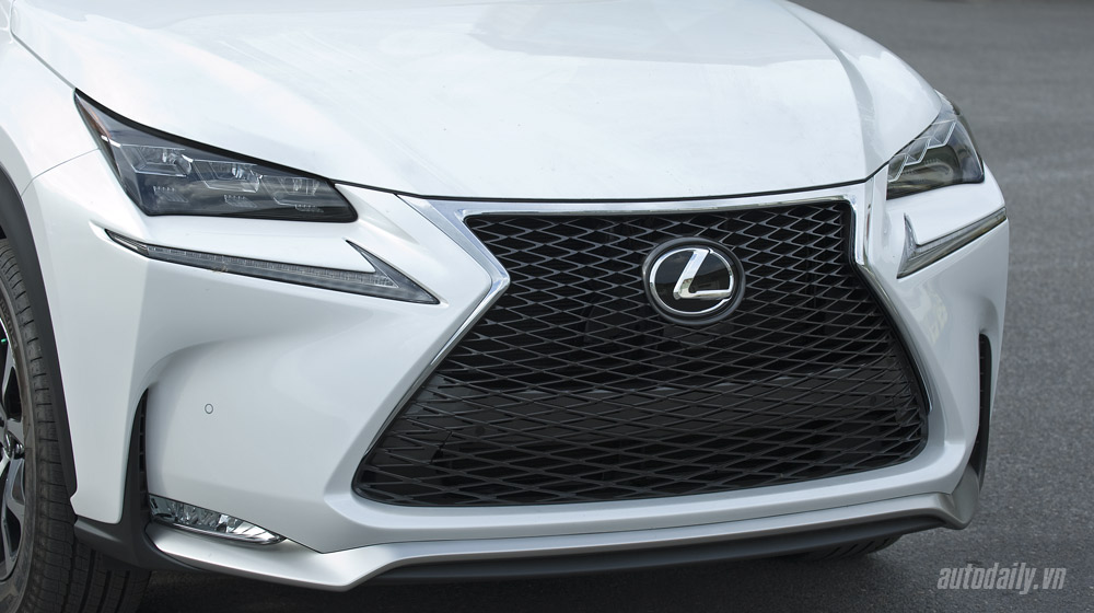 Ảnh chi tiết Lexus NX200t F Sport đầu tiên tại Việt Nam Lexus NX200t Fsport (17).jpg