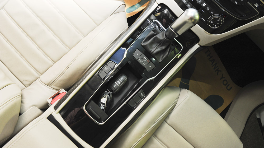 Những điểm mới trên Peugeot 508 Peugeot 508 hopbao (12).jpg