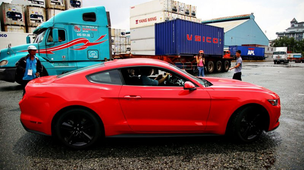 Soi chi tiết Ford Mustang 2015 vừa cập bến Việt Nam Mustang_2015 (11).JPG