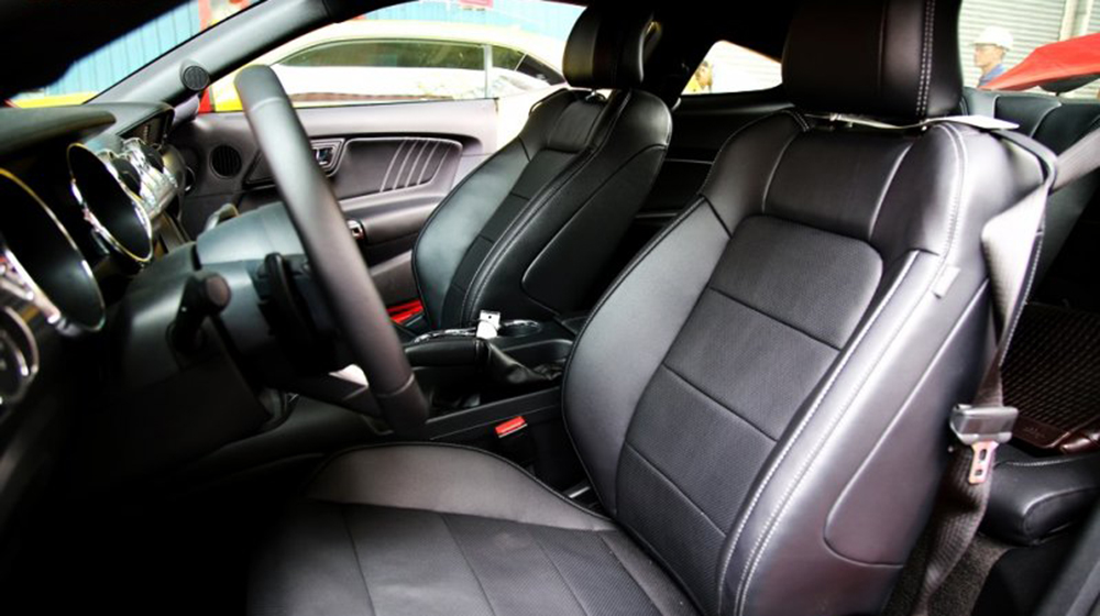 Soi chi tiết Ford Mustang 2015 vừa cập bến Việt Nam Mustang_2015 (7).JPG
