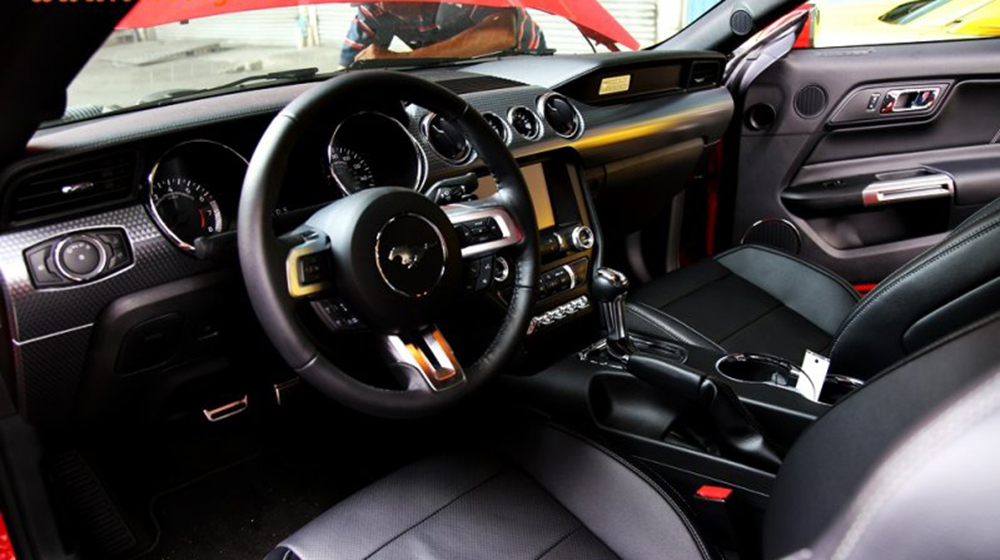 Soi chi tiết Ford Mustang 2015 vừa cập bến Việt Nam Mustang_2015 (8).JPG