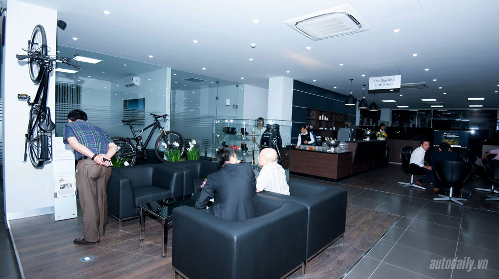 Diện mạo mới của Mercedes-Benz An Du Hà Nội mercedes-an-du-hanoi (3).jpg