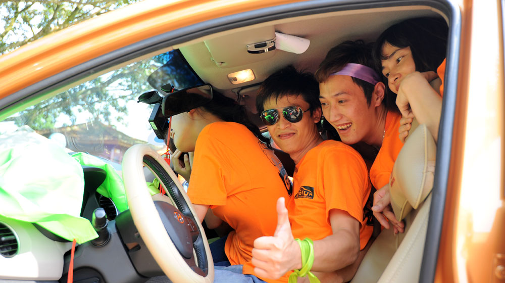 Tưng bừng Ngày hội gia đình Hyundai Grand i10 grand-i10-2 (1).jpg