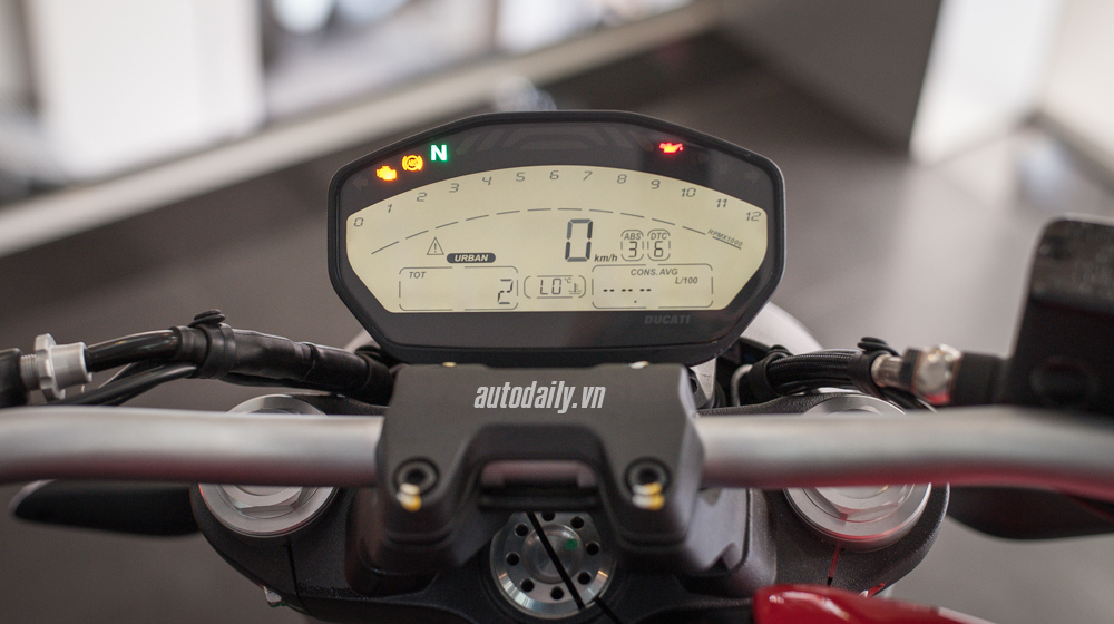 Ảnh chi tiết Ducati Monster 821 đầu tiên về Hà Nội Ducati_Monster_821_chinh_hang (9).jpg