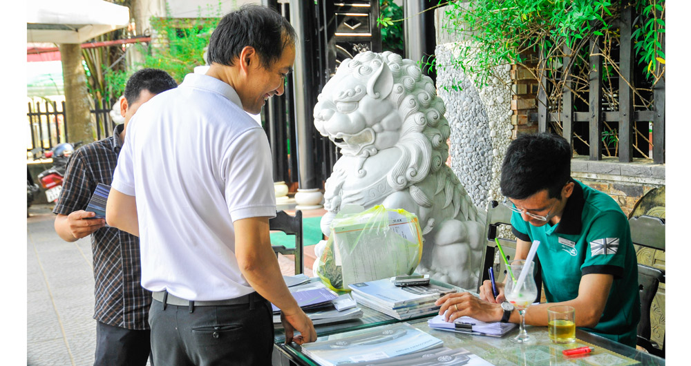 Hành trình Roadshow Jaguar Land Rover Quảng Bình - Huế jaguar ;and rover (2).jpg