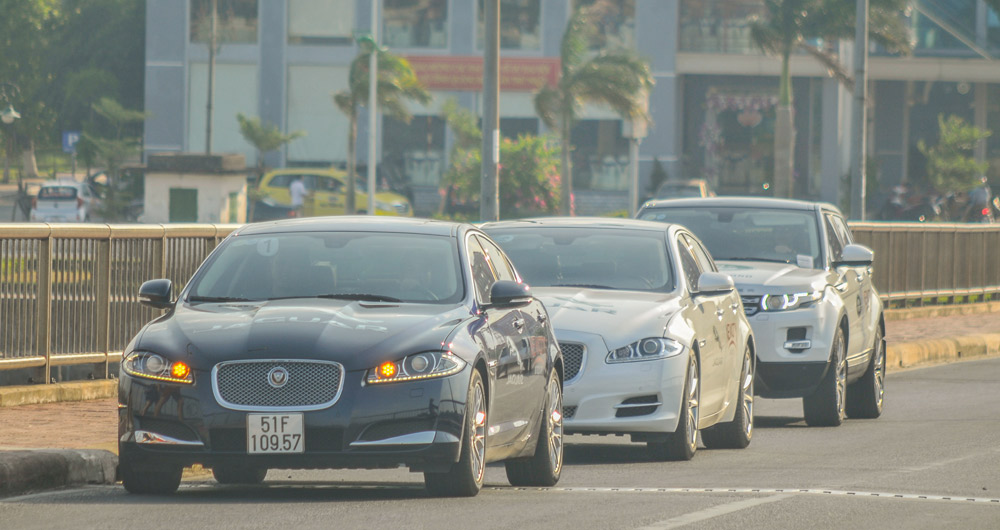 Hành trình Roadshow Jaguar Land Rover Quảng Bình - Huế jaguar ;and rover (5).jpg