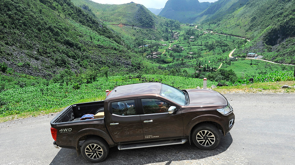 Ảnh ngoại thất Nissan NP300 Navara SL nissan-navara-np300-sl-(15).jpg