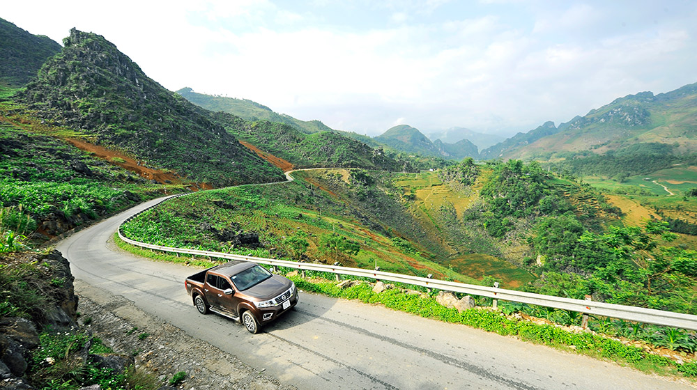 Nissan NP300 Navara SL – “Anh chàng nam tính” nissan-navara-np300-sl-(19).jpg