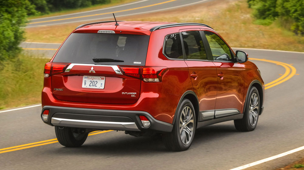 Công bố giá bán Mitsubishi Outlander 2016 2016-Mitsubishi-Outlander-2-1.jpg