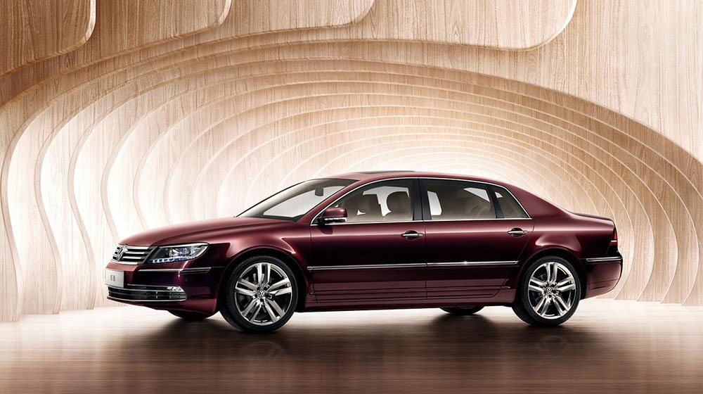 Đối thủ của BMW 7-Series và Mercedes S-Class có phiên bản mới volkswagen-phaeton-2015 (2).jpg