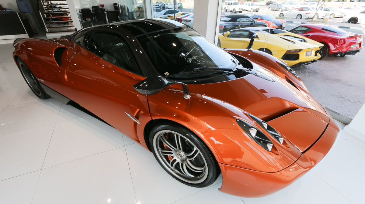 5 đại lý xế khủng dành cho giới siêu giàu Deal on Wheel (1).jpg