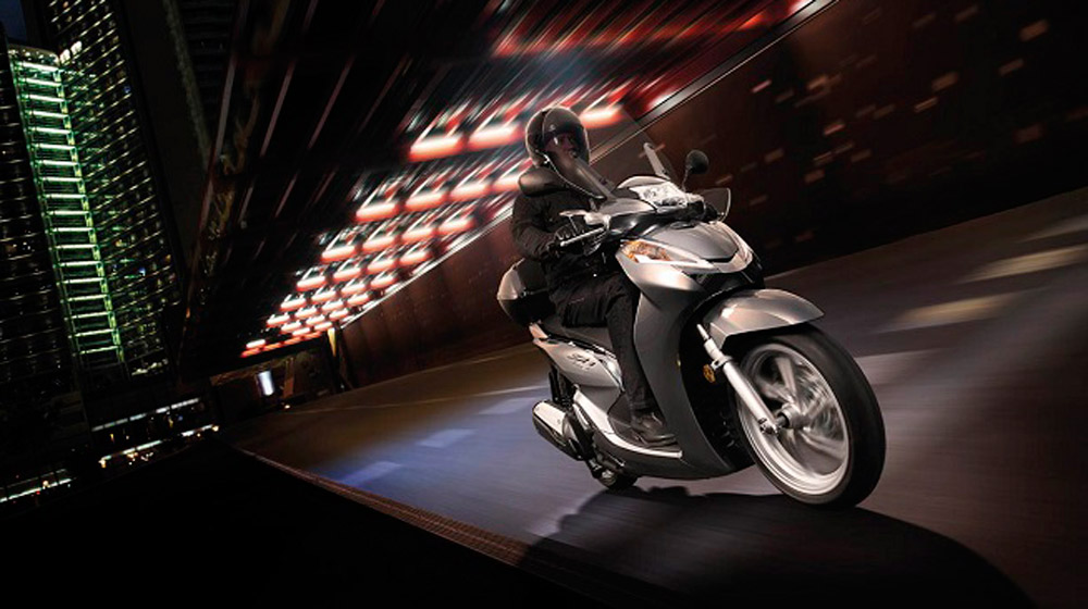 Ảnh chi tiết Honda SH300i ABS 2016 Honda-SH300i-ABS-MY-2016-7.jpg