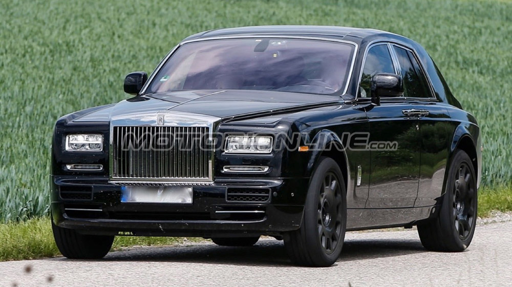 Crossover của Rolls-Royce lộ diện trên đường thử Rolls-Royce-Cullinan-muletto-foto-spia_01.jpg