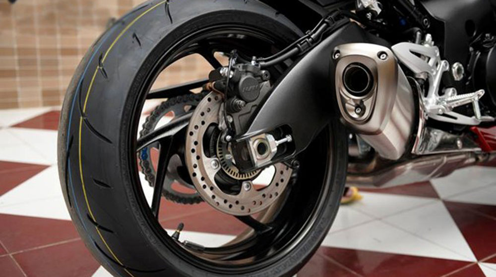 Chi tiết môtô Suzuki 1.000 phân khối mới về Sài Gòn suzuki_gsxs1000_3.jpg