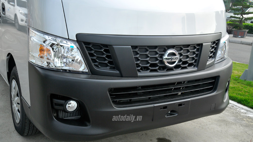Ảnh chi tiết Nissan NV350 Urvan nissan NV350 (10).jpg
