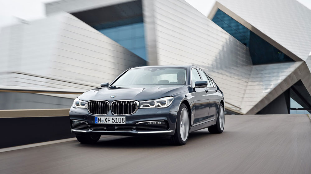 Xe hạng sang BMW 7-Series 2016 gây sốc khi tiêu thụ 2,1 lít/100km 2016-BMW-7-Series-2-1.jpg