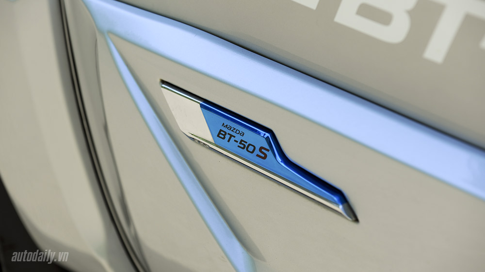 Ảnh chi tiết ngoại thất Mazda BT-50S Mazda-BT50-2015-(63).jpg