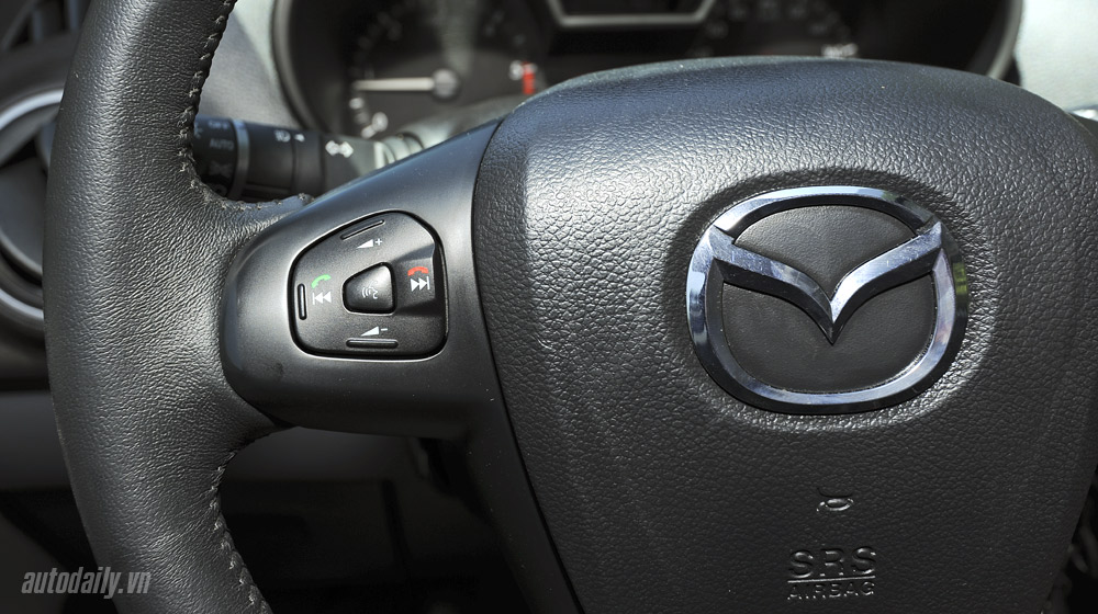 Ảnh chi tiết nội thất Mazda BT-50S Mazda-BT50-2015-(77).jpg