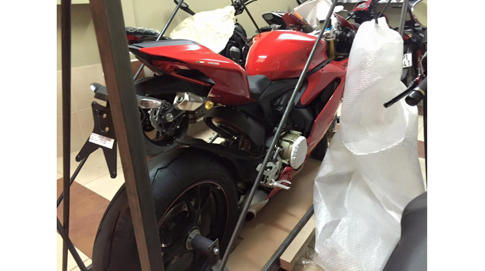 Ducati 1299 Panigale S đầu tiên về Việt Nam giá 1 tỷ đồng ducati 1299 (3).jpg