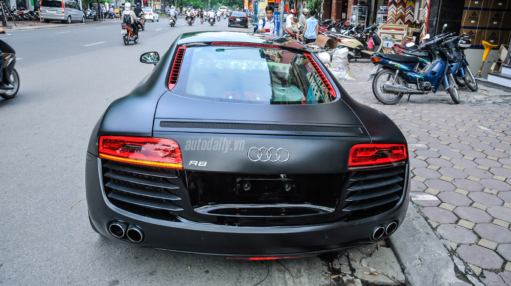 Audi R8 V8 màu đen mờ tuyệt đẹp tại Hà Nội Audi R8 V8 Autodaily (1).jpg