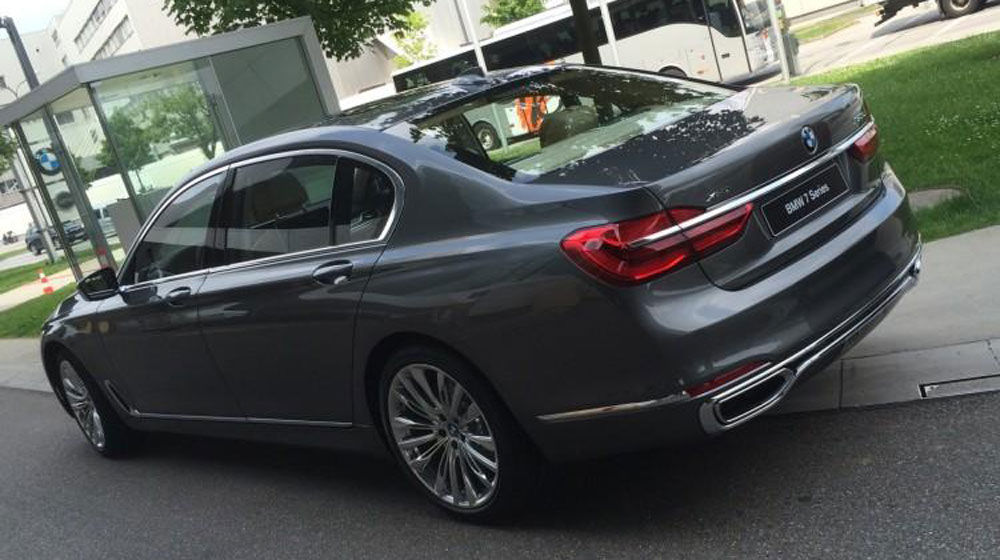 BMW 7-Series 2016 có giá từ 81.300 USD bmw-7-series-2016 (2).jpg