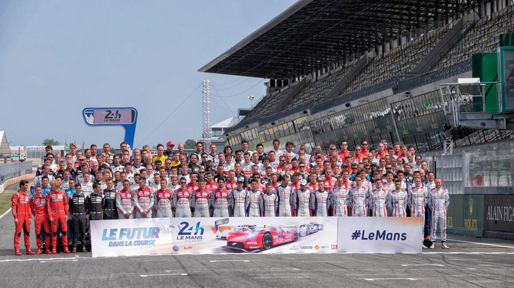 Siêu xe của Porsche từng sang Việt Nam vô địch giải đua Le Mans 2015 porsche Le mans.jpg