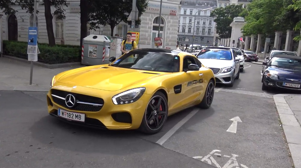 Video: Hơn 100 siêu xe náo loạn thành phố Vienna, Áo supercar áo (10).jpg