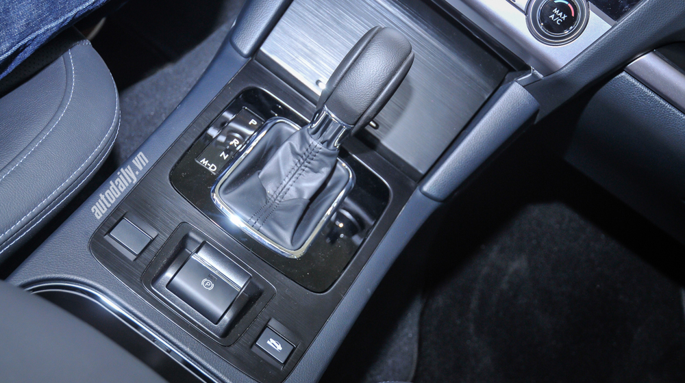 Ảnh chi tiết Subaru Legacy 2015 tại Hà Nội Subaru_Legacy_2015_Expo (4).jpg