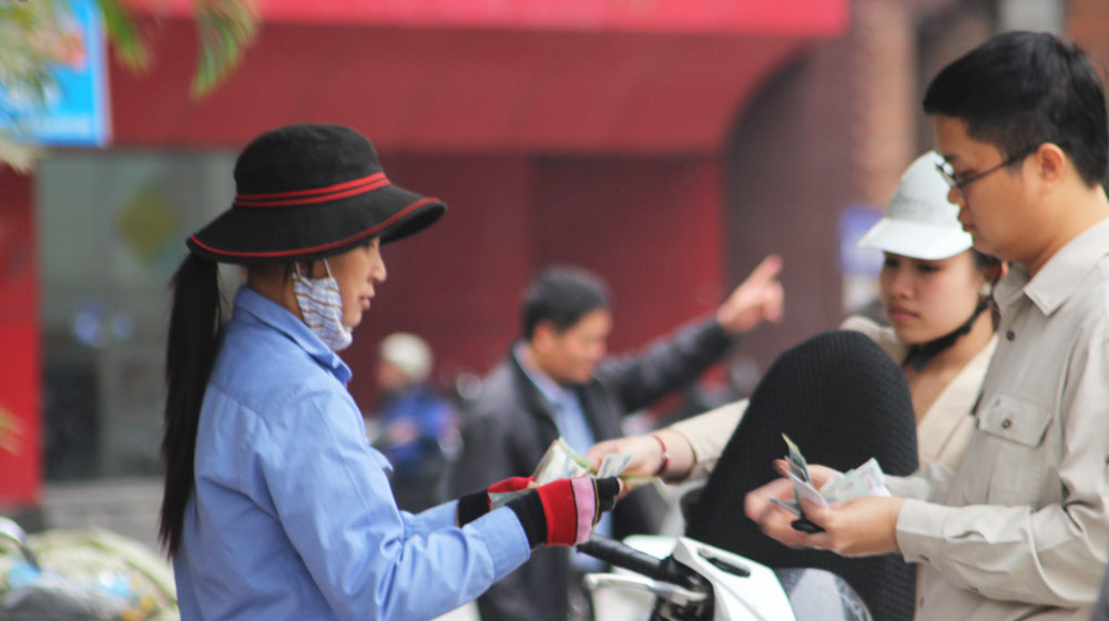 15h (19/06), giá xăng tăng gần 300 đồng/lít 0-6804a.jpg