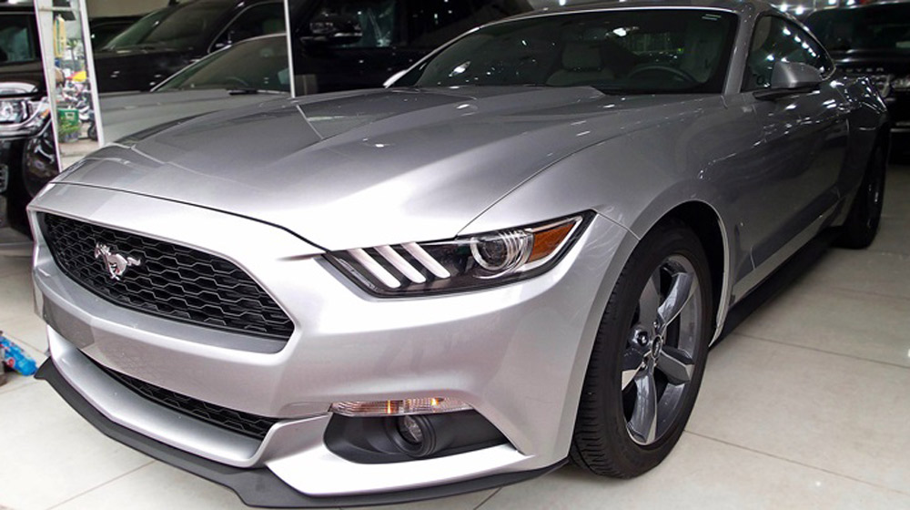 Soi chi tiết xe cơ bắp Ford Mustang 2015 thứ 2 về Việt Nam ford mustang 2015 (3).jpg