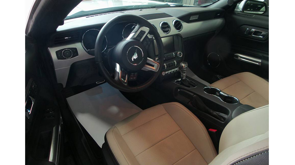 Soi chi tiết xe cơ bắp Ford Mustang 2015 thứ 2 về Việt Nam ford mustang 2015 (8).jpg