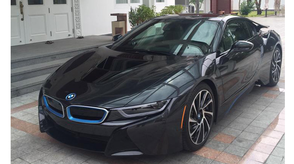 Hôn phu hotgirl Midu tậu thêm xế khủng Lamborghini Huracan bmw-i8.jpg