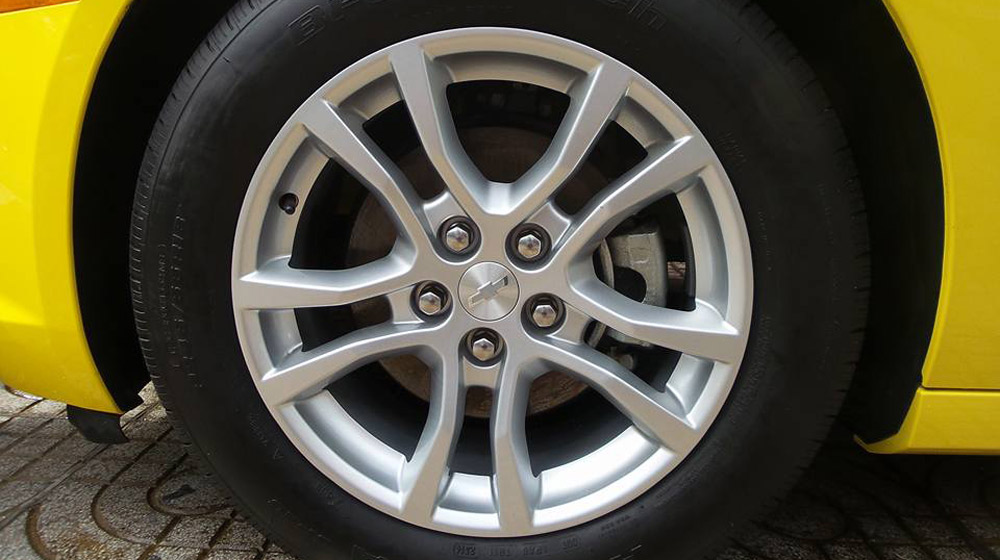 Chi tiết Chevrolet Camaro 2015 thứ 2 vừa về Việt Nam camaro-2015-2.jpg