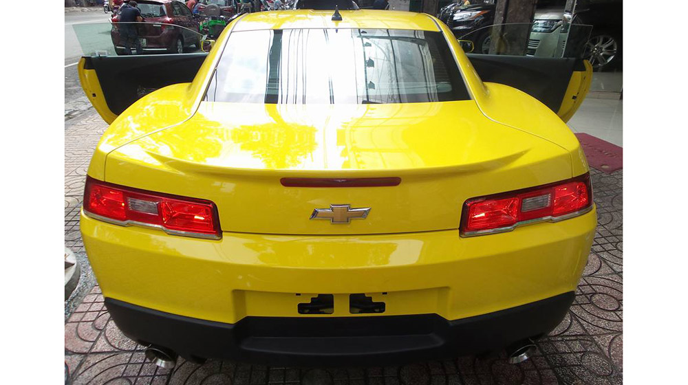 Chi tiết Chevrolet Camaro 2015 thứ 2 vừa về Việt Nam camaro-2015-4.jpg
