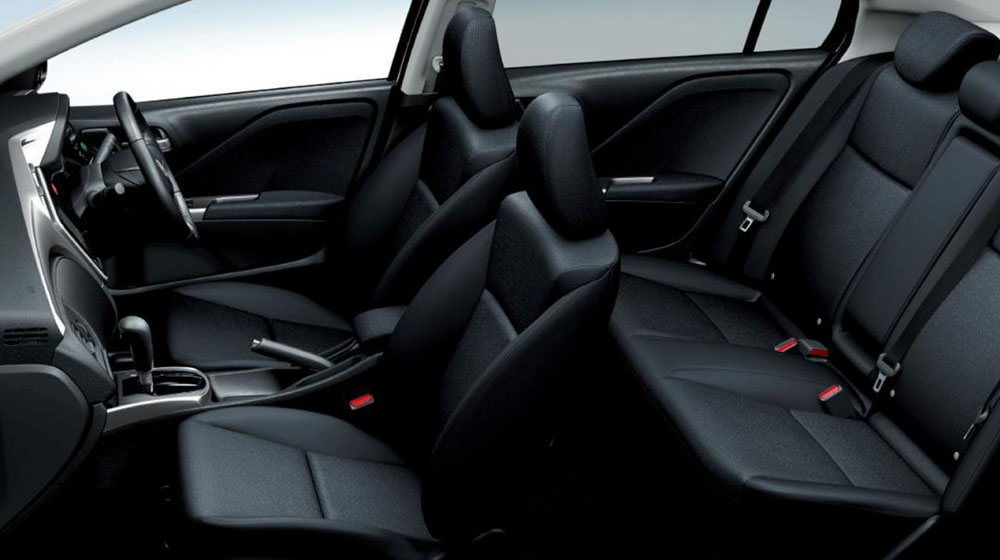 Honda Grace LX trình làng honda-grace (4).jpg