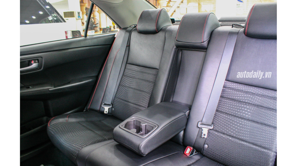 Chi tiết Toyota Camry SE 2015 tại Việt Nam Camry-SE-2015-(14).jpg