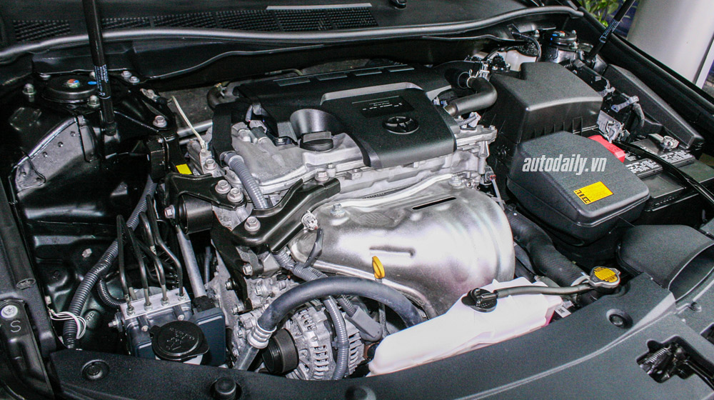 Chi tiết Toyota Camry SE 2015 tại Việt Nam Camry-SE-2015-(16).jpg