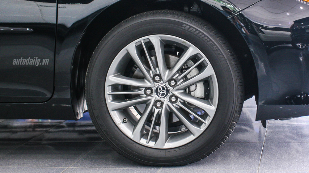 Cận cảnh Toyota Camry SE 2015 bản Mỹ vừa về Việt Nam Camry-SE-2015-(6).jpg