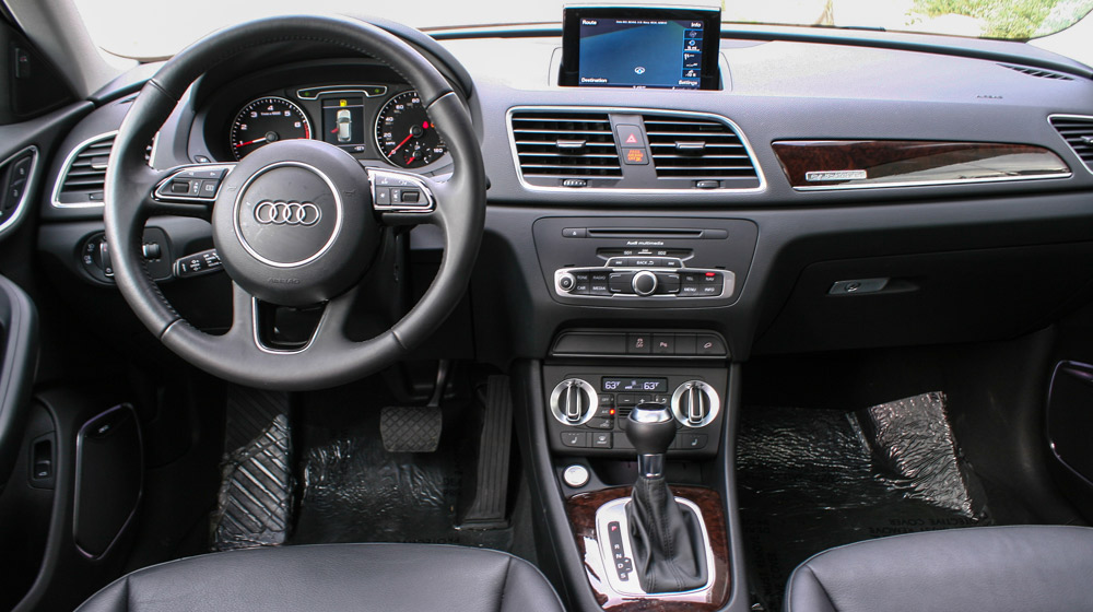 Soi chi tiết Audi Q3 2015 vừa về Việt Nam Audi-Q3-(24).jpg