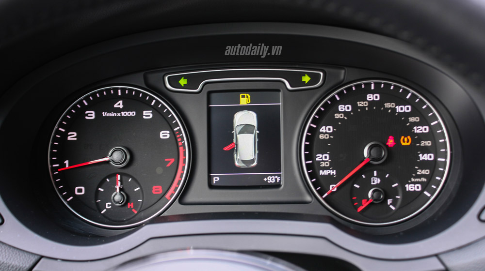 Soi chi tiết Audi Q3 2015 vừa về Việt Nam Audi-Q3-(27).jpg