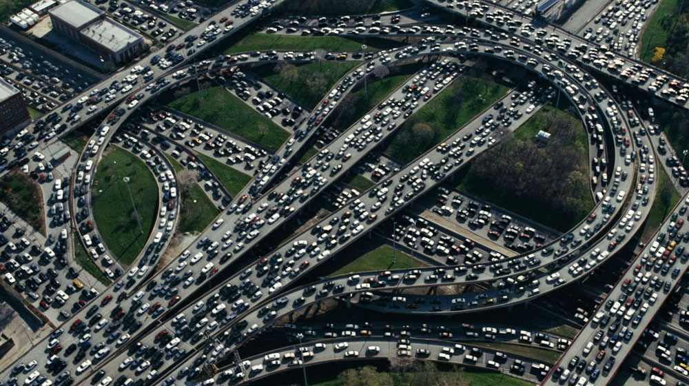 Ôtô ngày càng “đáng ghét” han che o to (2).jpg